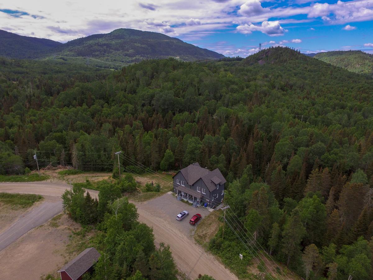 Вілла Vue Sur La Montagne Ель'Анс-Сен-Жан Екстер'єр фото